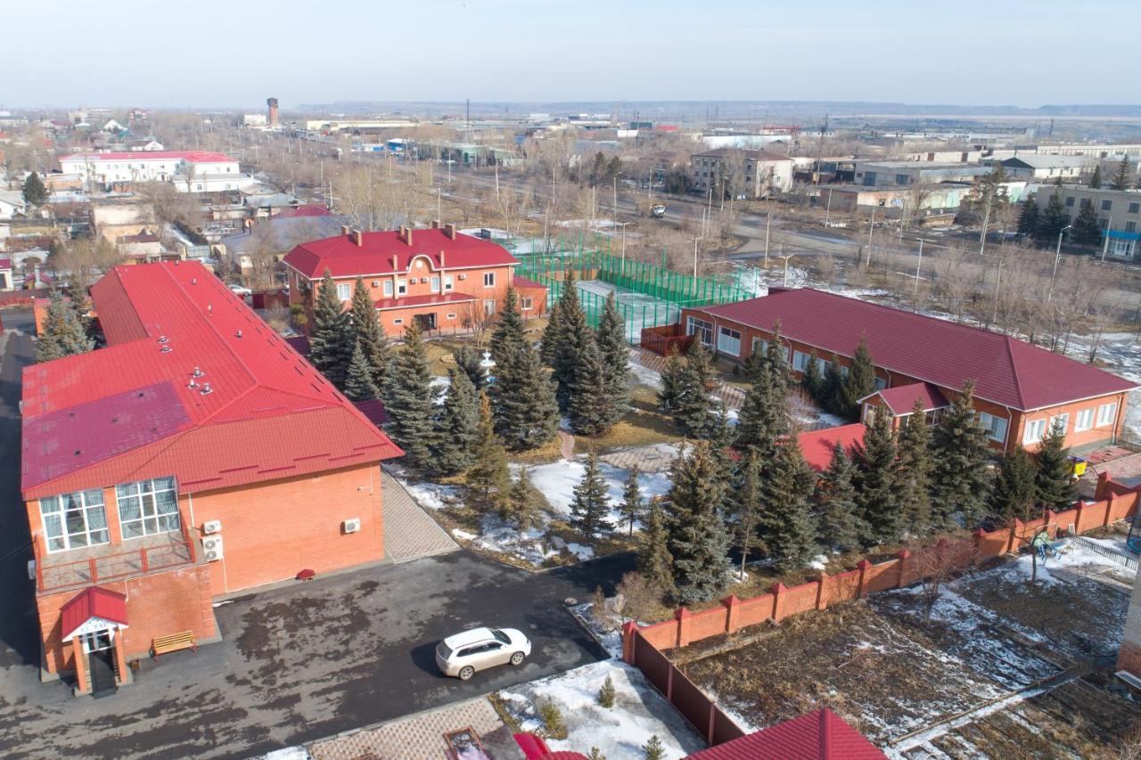 Hotel El-Tau Ekibastuz Zewnętrze zdjęcie